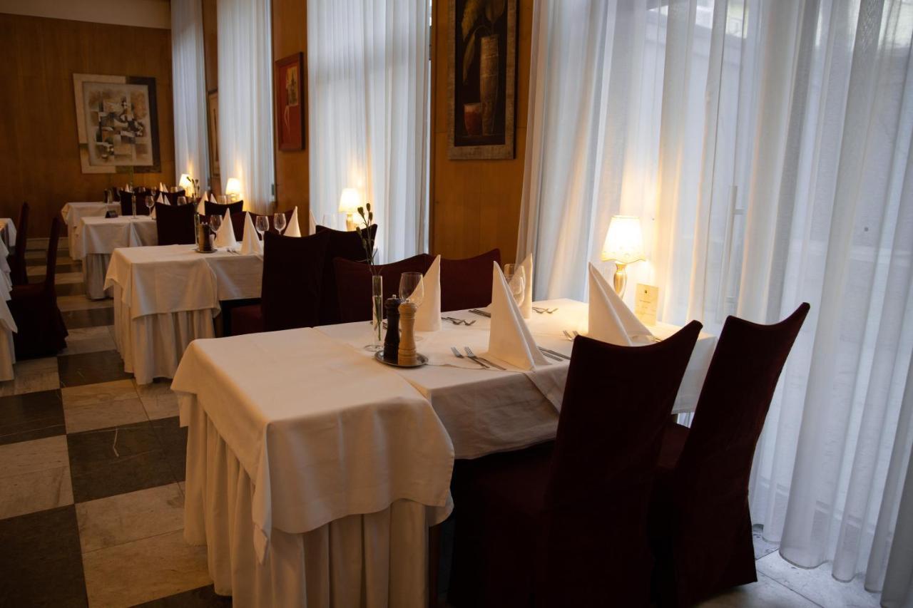 Hotel Polana Зволен Екстериор снимка