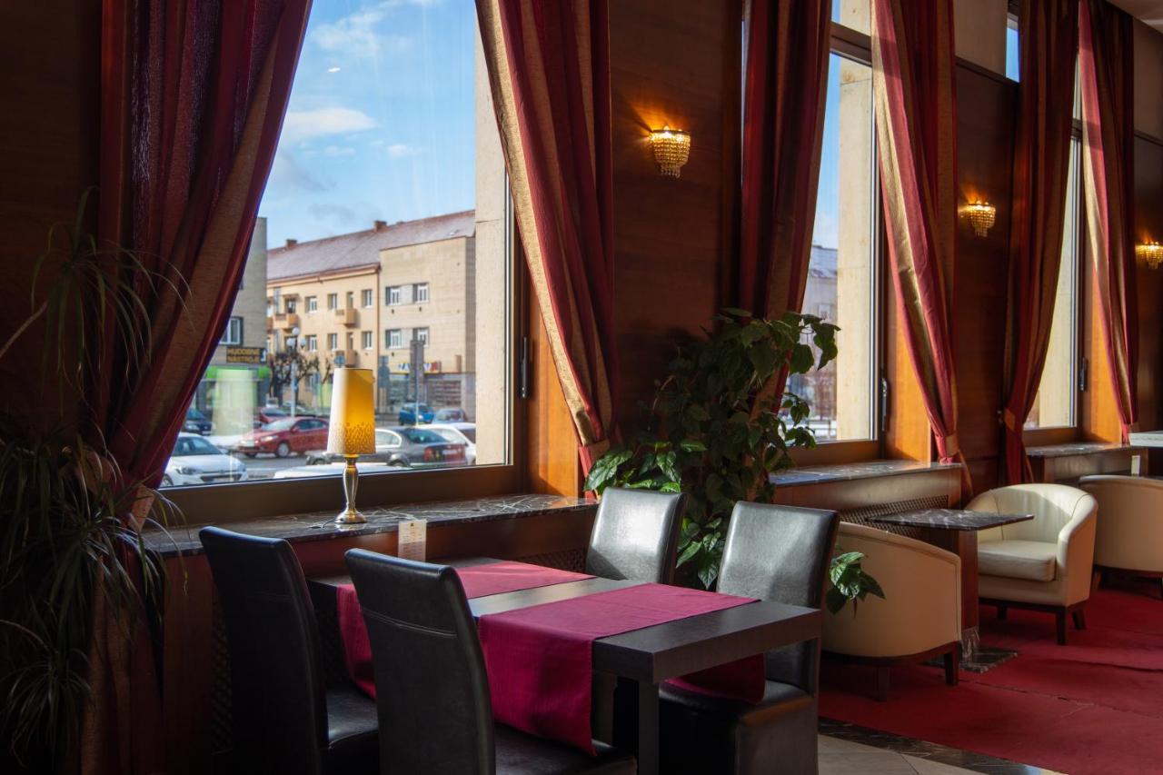 Hotel Polana Зволен Екстериор снимка