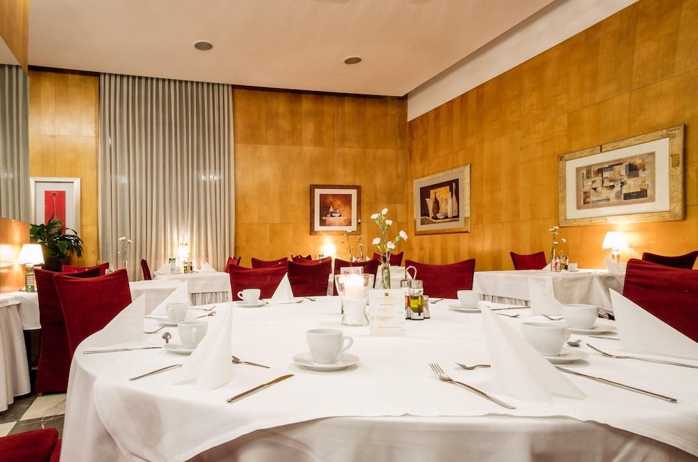 Hotel Polana Зволен Екстериор снимка