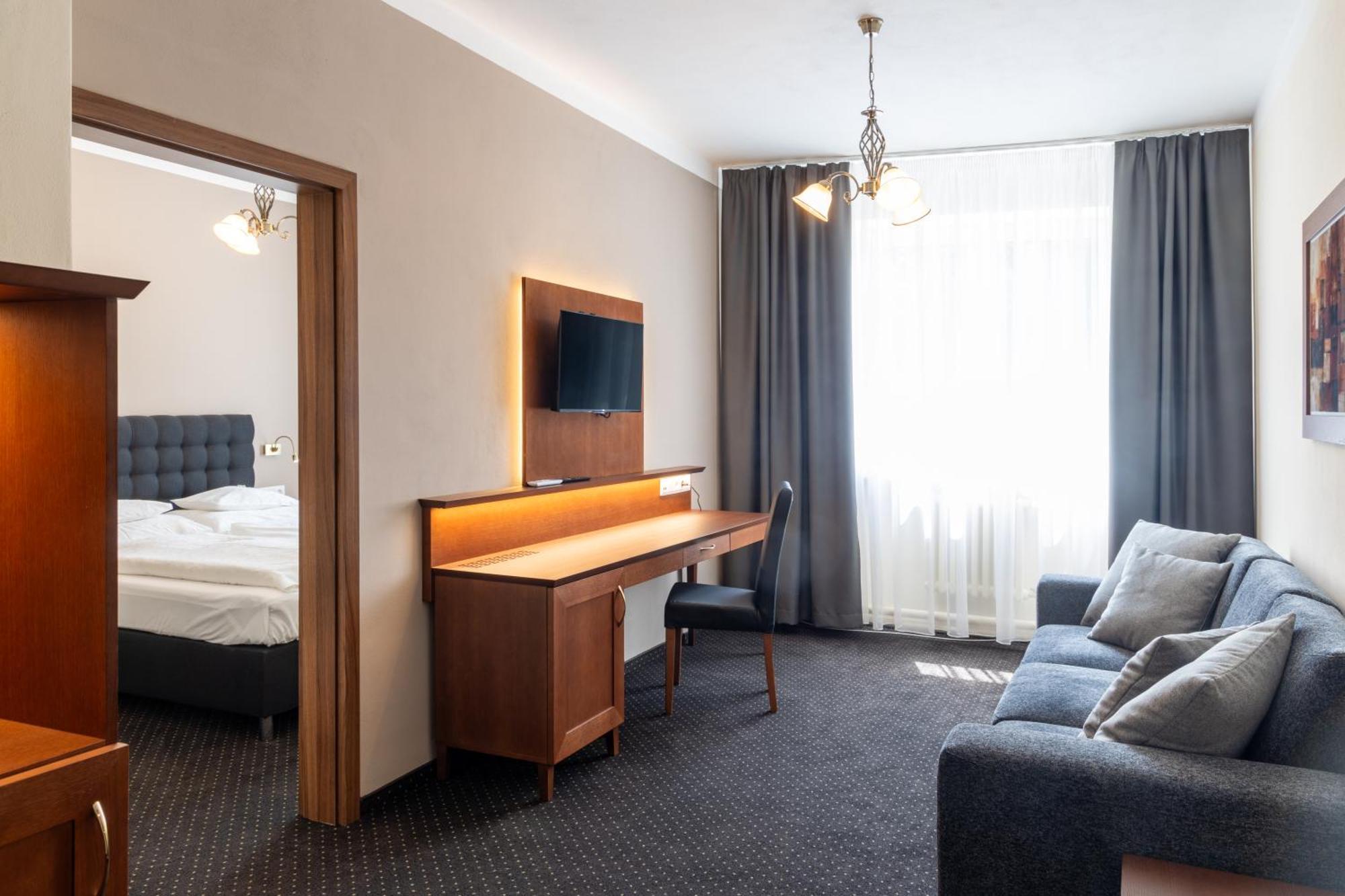 Hotel Polana Зволен Екстериор снимка
