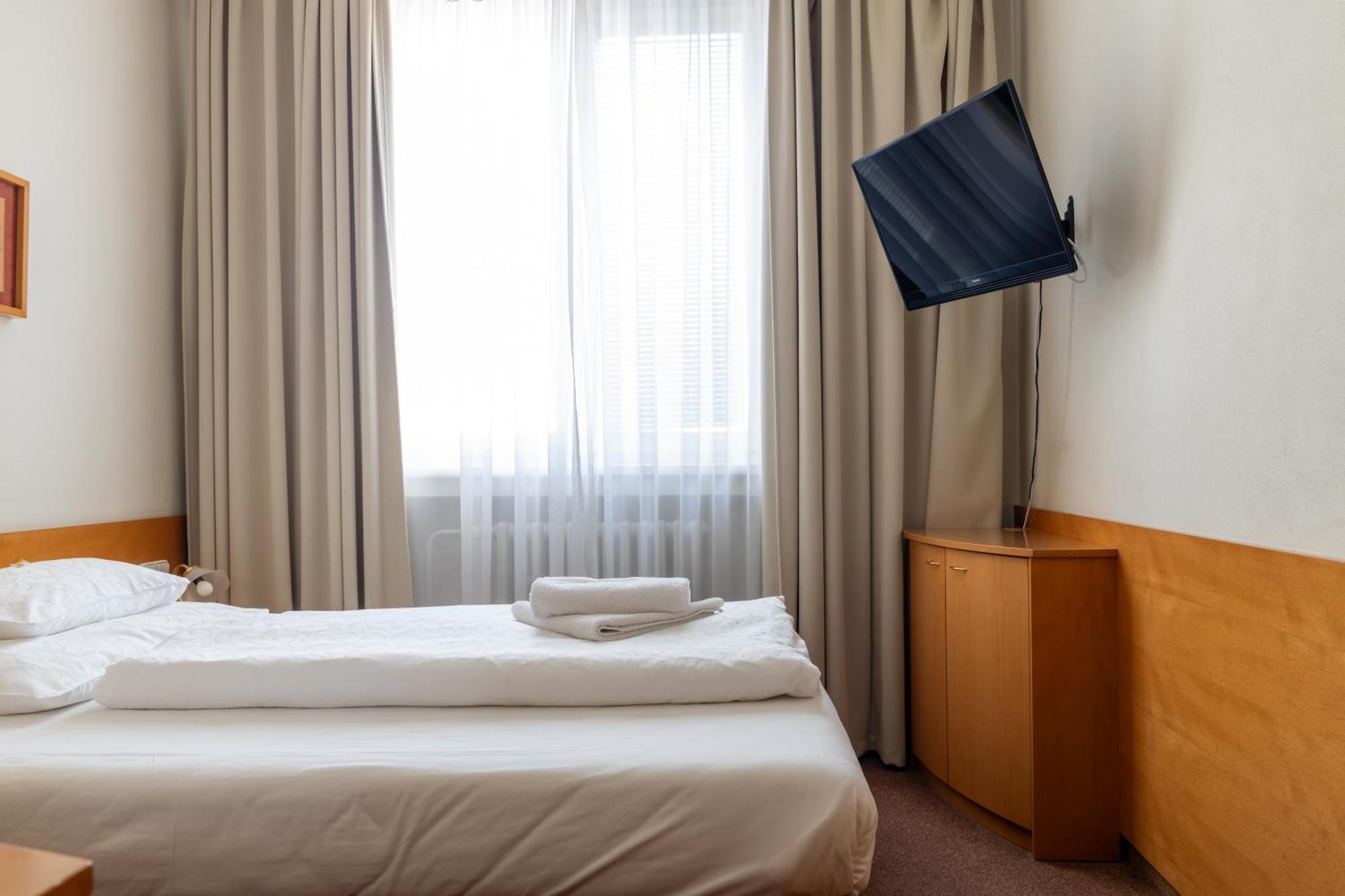 Hotel Polana Зволен Екстериор снимка