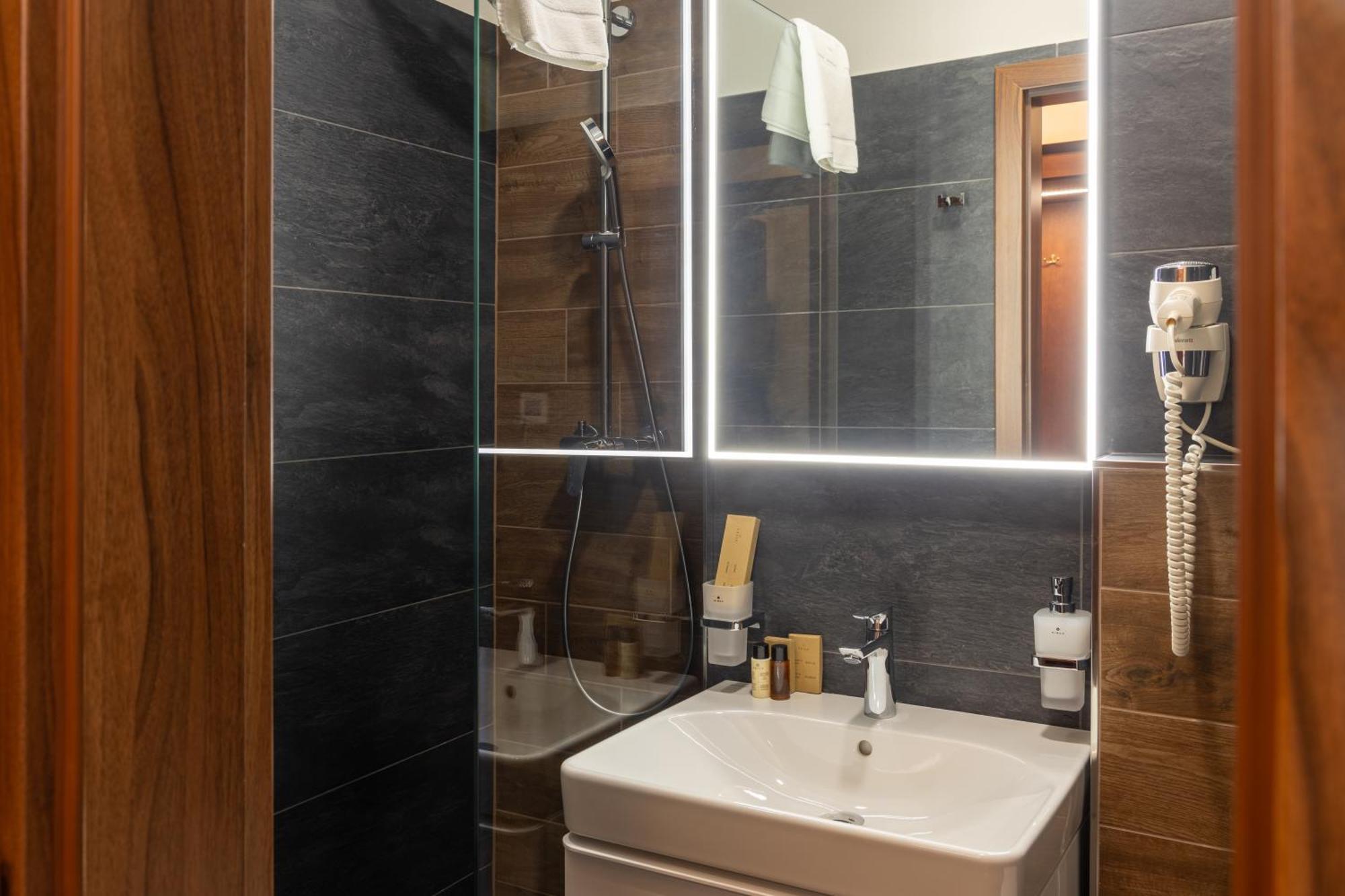 Hotel Polana Зволен Екстериор снимка